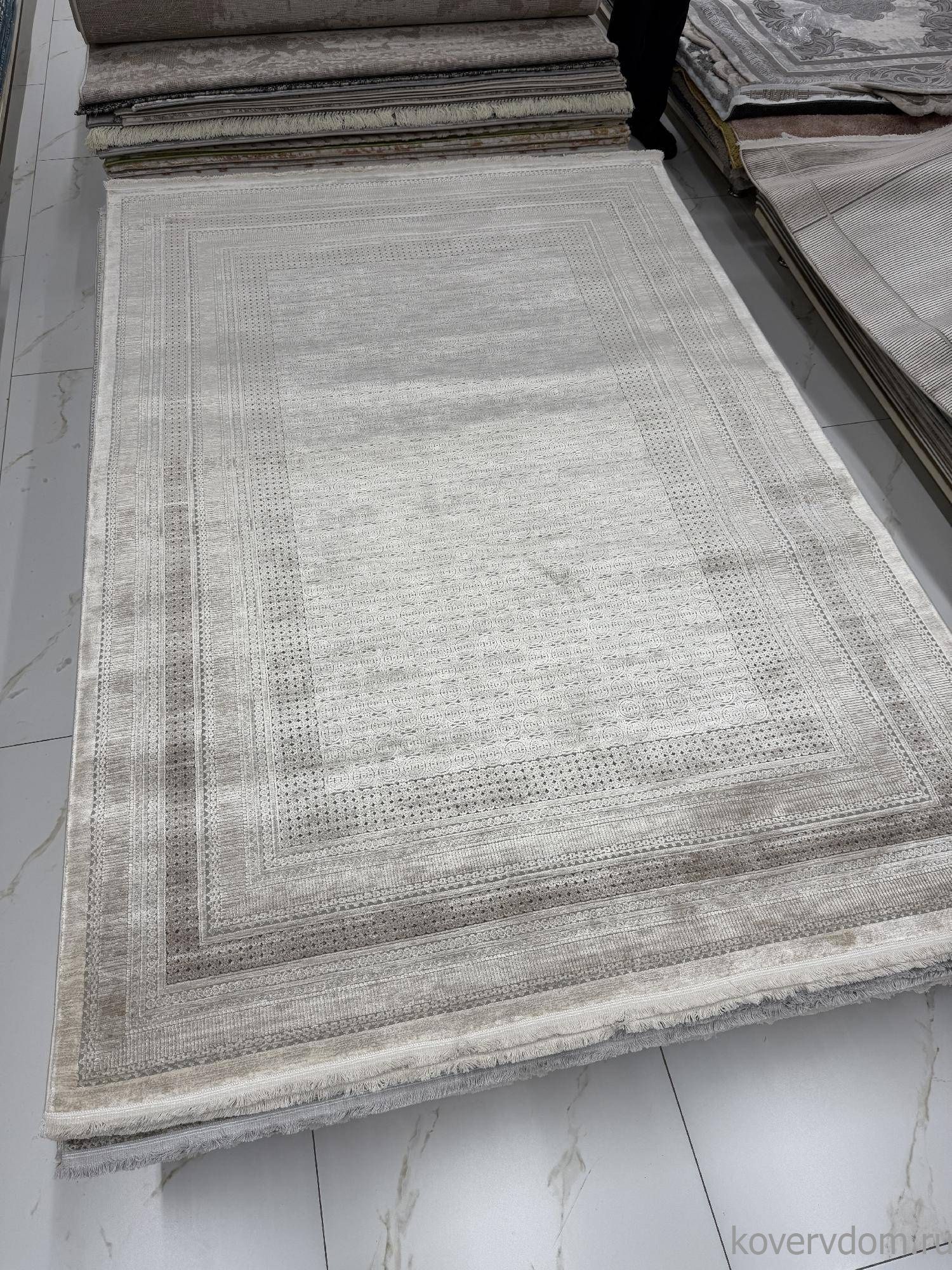 Ковер EMPEROS OLIMPOS A809AP L.BEIGE / GREY Ковер EMPEROS OLIMPOS A809AP L.BEIGE / GREY